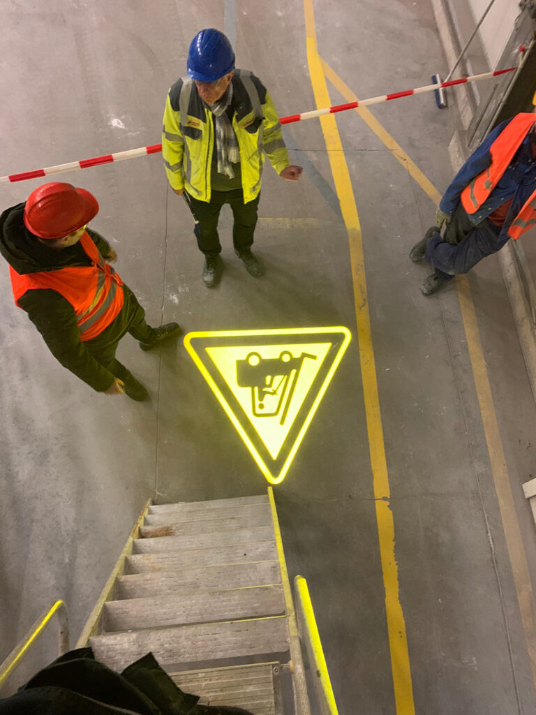 Ekstra sikkerhed med LED-lys 1 LED advarselslys 5